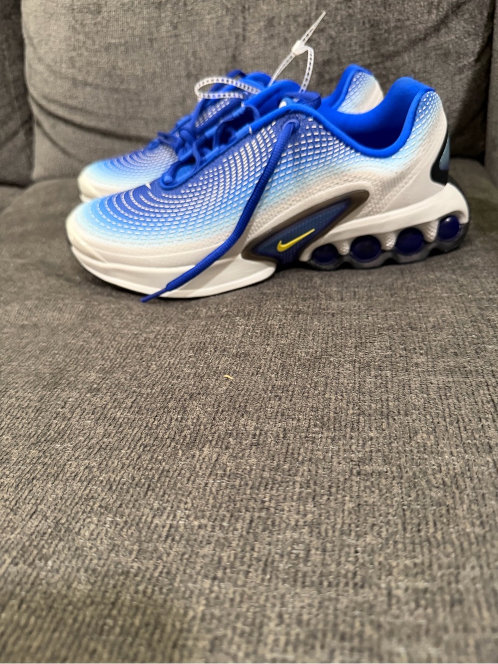 Nike Air Max DN SE Racer Blue Big Boys Size 7Y Fits Women’s Size 8.5 New